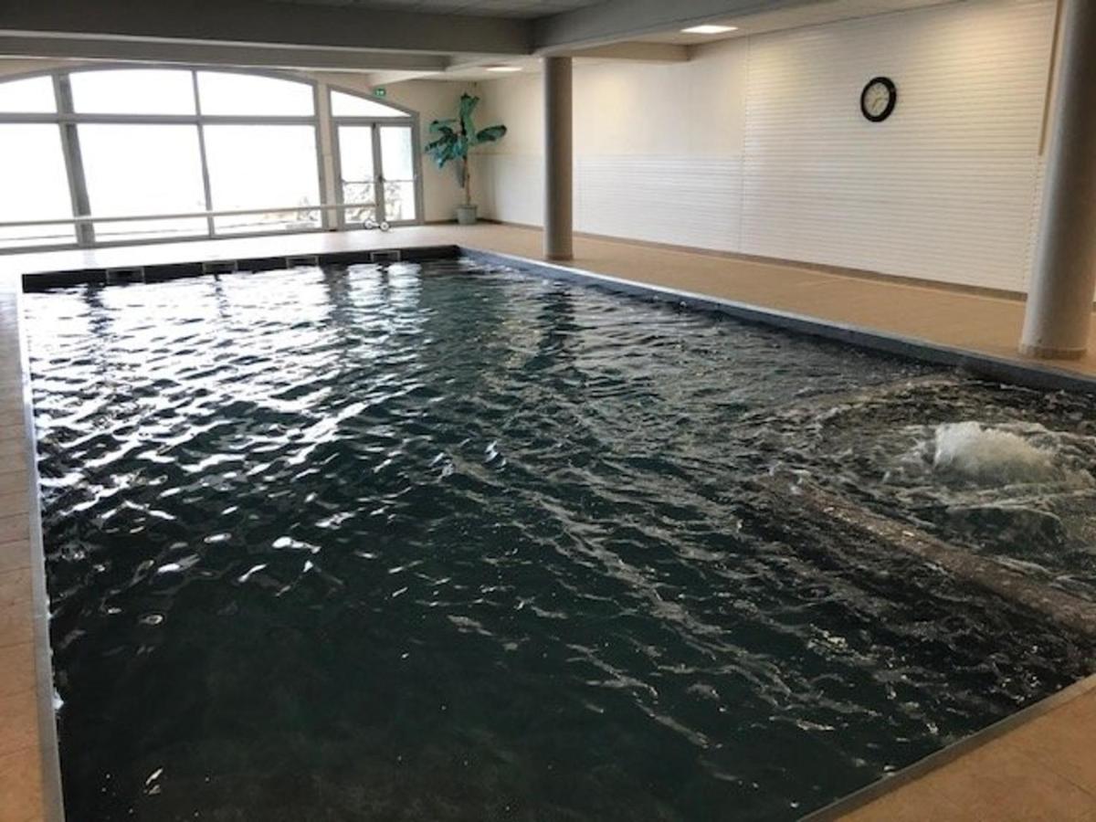 Appartement T2 Pour 4 Pers. Avec Terrasse, Piscine Couverte Et Salle De Fitness, Proche Des Pistes - Fr-1-404-199 La Mongie Exterior foto